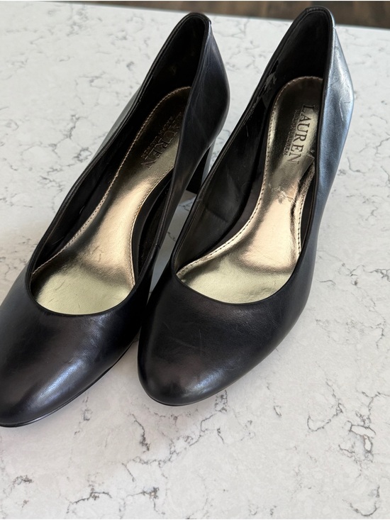 Lauren Ralph Lauren Shoes - Lauren Ralph Lauren Black Leather Round-Toe Pumps